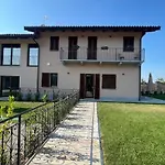 La Porta Delle Meraviglie Frühstückspension Saluzzo