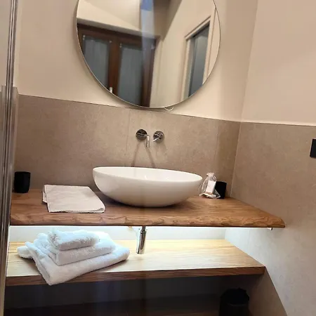 La Porta Delle Meraviglie サルッツォ