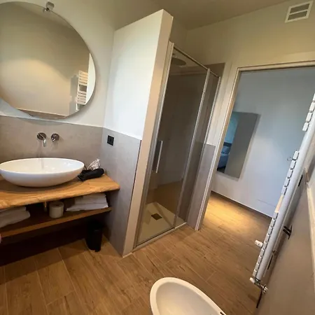 La Porta Delle Meraviglie B&B 살루초