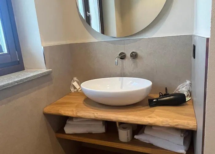 Bed & Breakfast La Porta Delle Meraviglie 3*